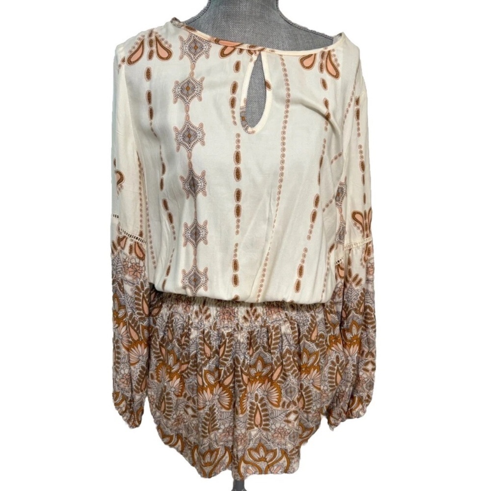 MinkPink Boho Floral Romper XL NWT Cream Long Sleeve Smocked Waist Festival